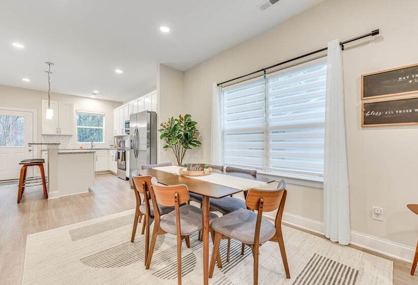 Family Friendly Home ~ 5 Mi To Unc Charlotte!