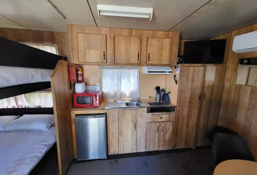 Hotelli Kangaroo Lake C & C Park