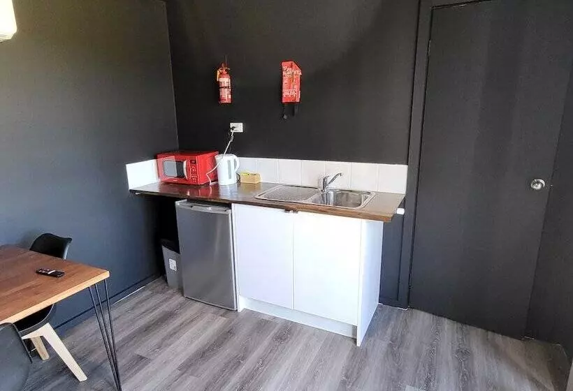 Hotelli Kangaroo Lake C & C Park