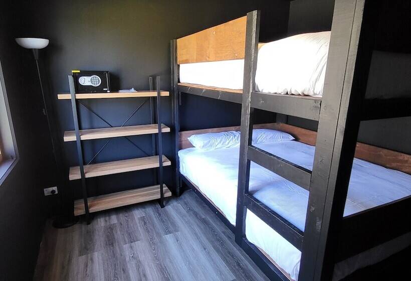 בית מלון כפרי Kangaroo Lake C & C Park