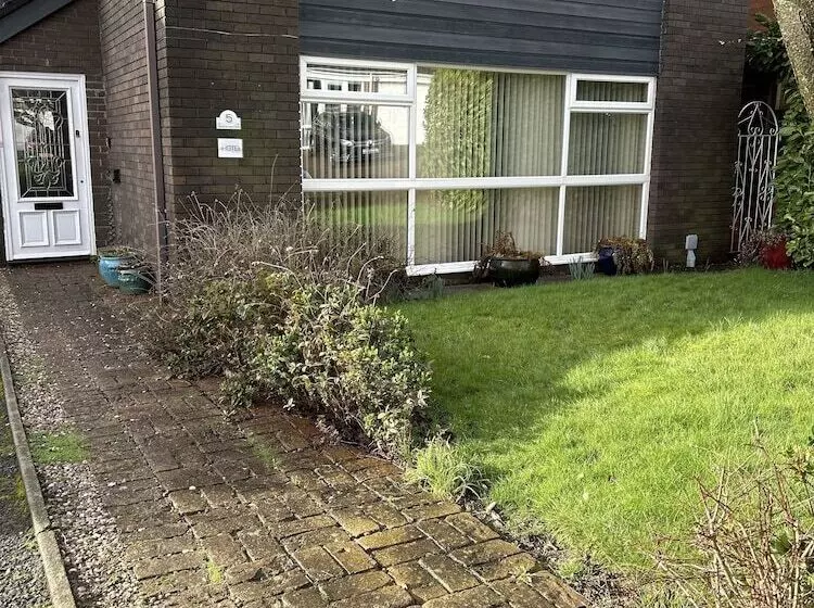 ホテル Lowri Cottage