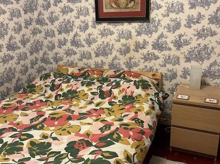 ホテル Lowri Cottage