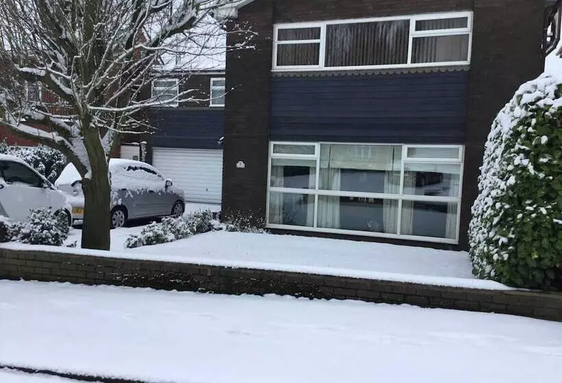 ホテル Lowri Cottage