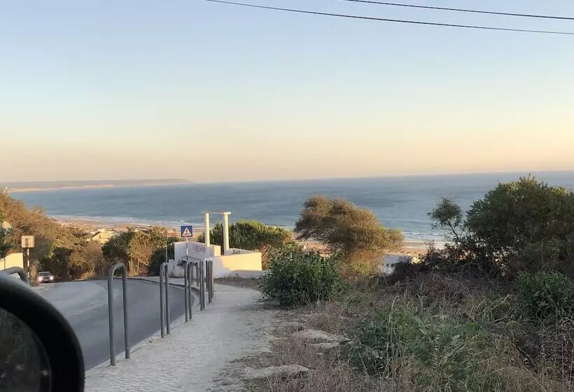 ペンション Fonte Da Telha Cliff House