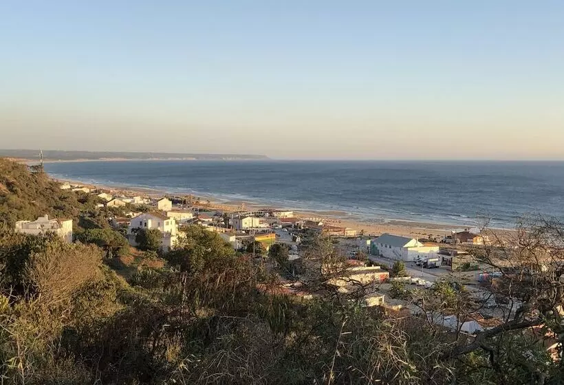 ペンション Fonte Da Telha Cliff House