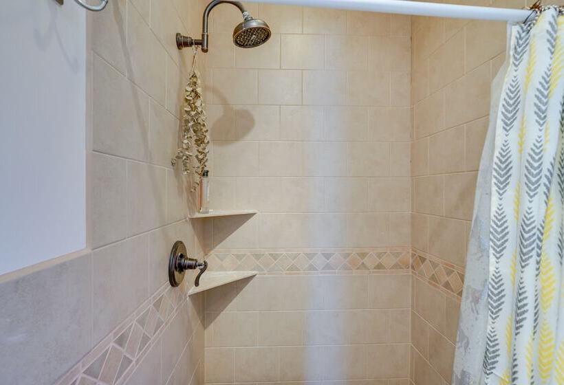 Pet Friendly Hudson Home Near Won Dharma Center!