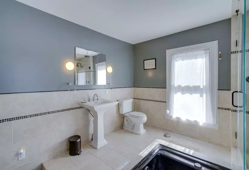 Pet Friendly Hudson Home Near Won Dharma Center!
