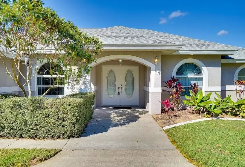 Walk To Lake: Home W/ Screened Porch In Sebring!