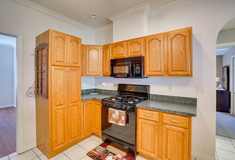 Walk To Lake: Home W/ Screened Porch In Sebring!