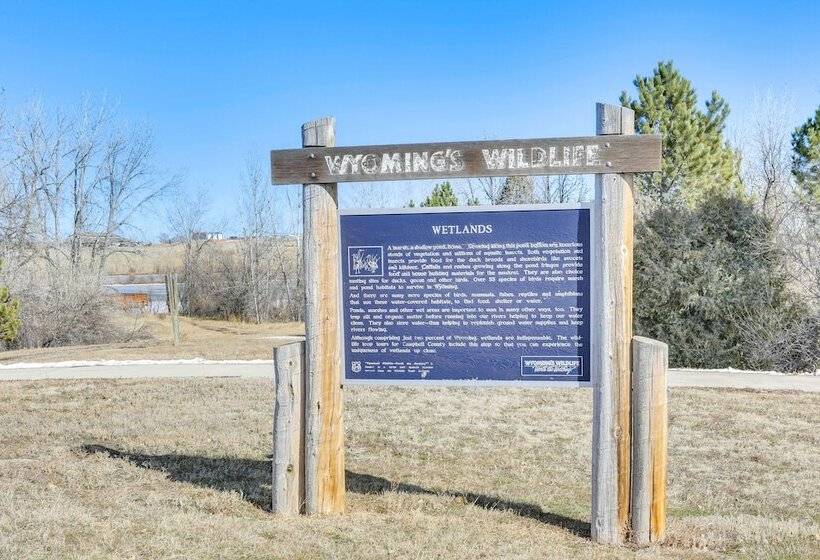 Single Story Gillette Home: Walk To Lake & Trails!