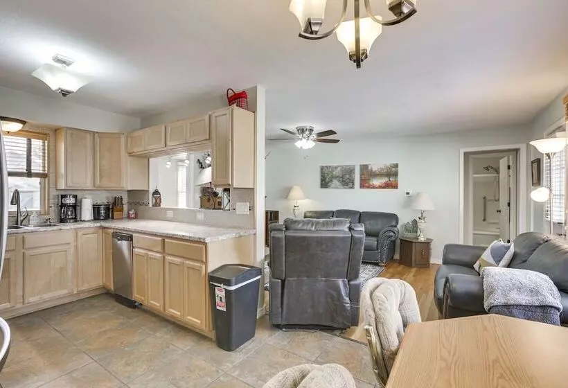 Single Story Gillette Home: Walk To Lake & Trails!