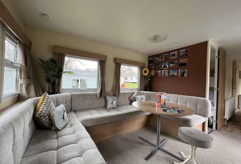 3 Bed Caravan Sea Views Discounted Ferry