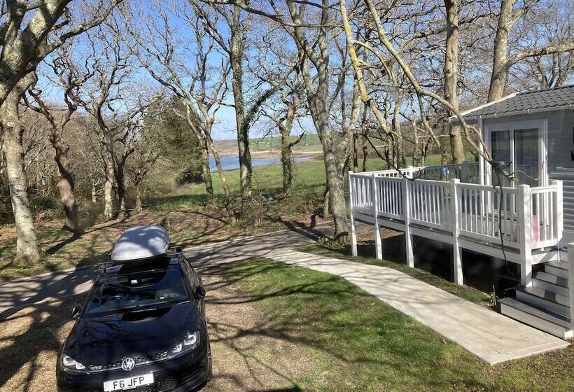 3 Bed Caravan Sea Views Discounted Ferry