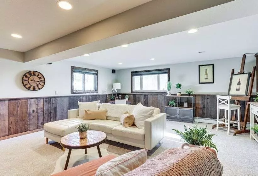 Hot Tub, Pool: 40 Acre Horse Ranch In Kiowa!