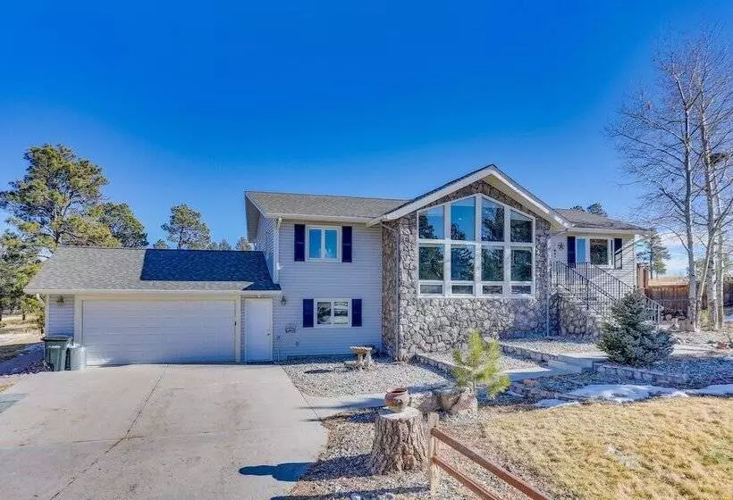 Hot Tub, Pool: 40 Acre Horse Ranch In Kiowa!