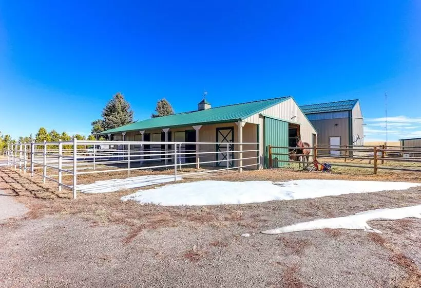 Hot Tub, Pool: 40 Acre Horse Ranch In Kiowa!