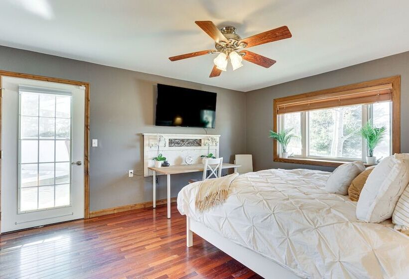 Hot Tub, Pool: 40 Acre Horse Ranch In Kiowa!