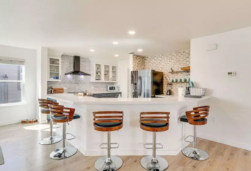 Centrally Located Austin Home W/ Private Patio!