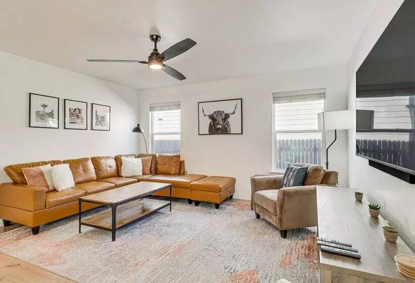 Centrally Located Austin Home W/ Private Patio!