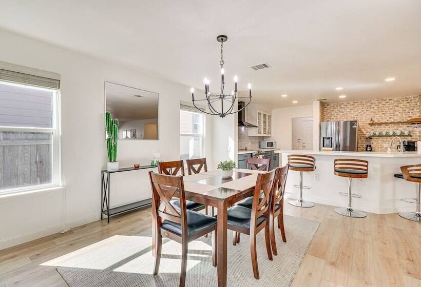 Centrally Located Austin Home W/ Private Patio!