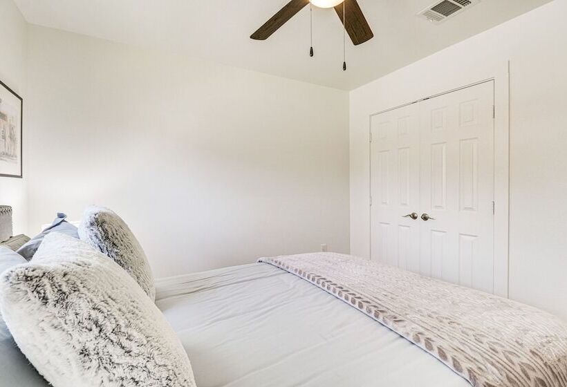 Centrally Located Austin Home W/ Private Patio!