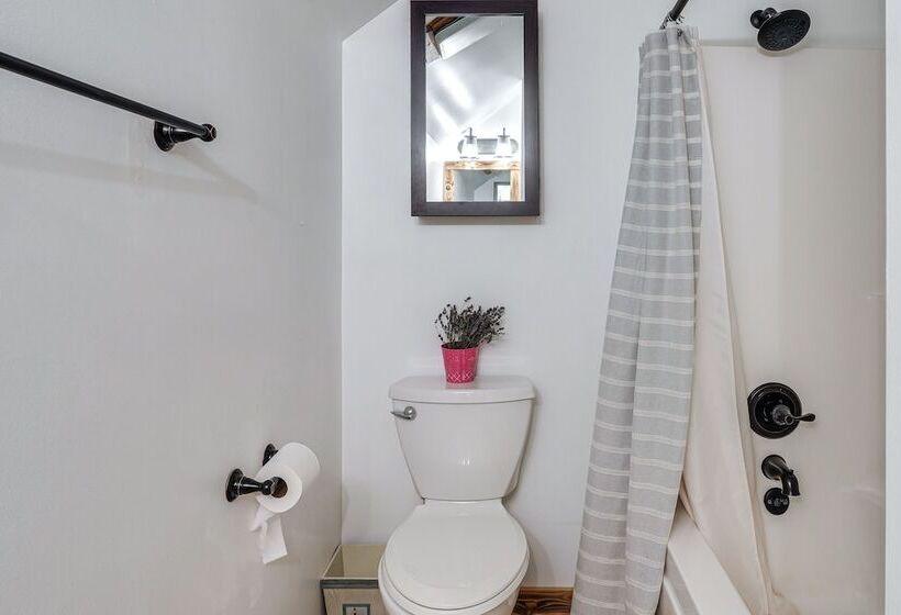 Charming Country Home W/ Deck 20 Mi To Franklin