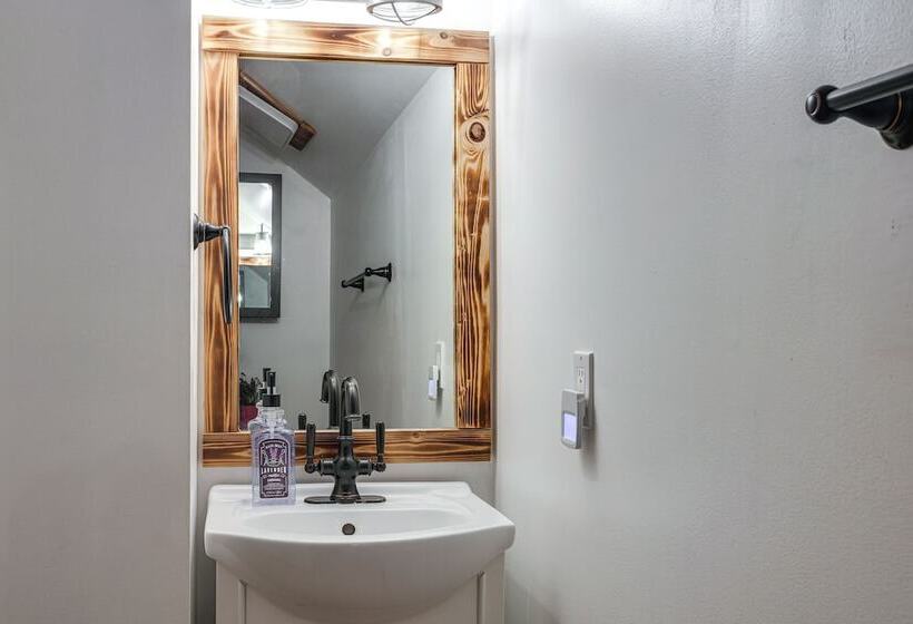 Charming Country Home W/ Deck 20 Mi To Franklin