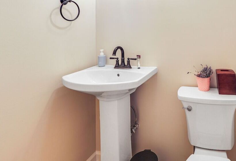 Charming Country Home W/ Deck 20 Mi To Franklin