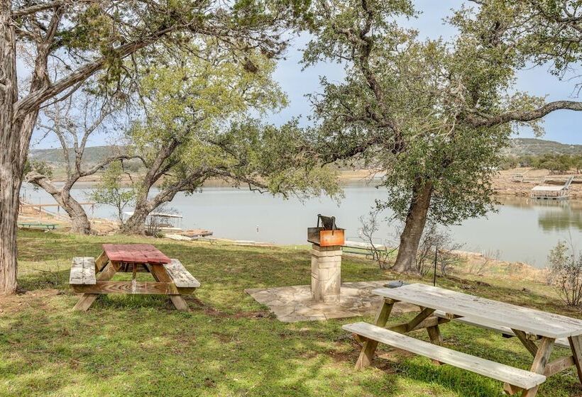 Chic Burnet Home On Lake Buchanan W/ 2 Fireplaces!