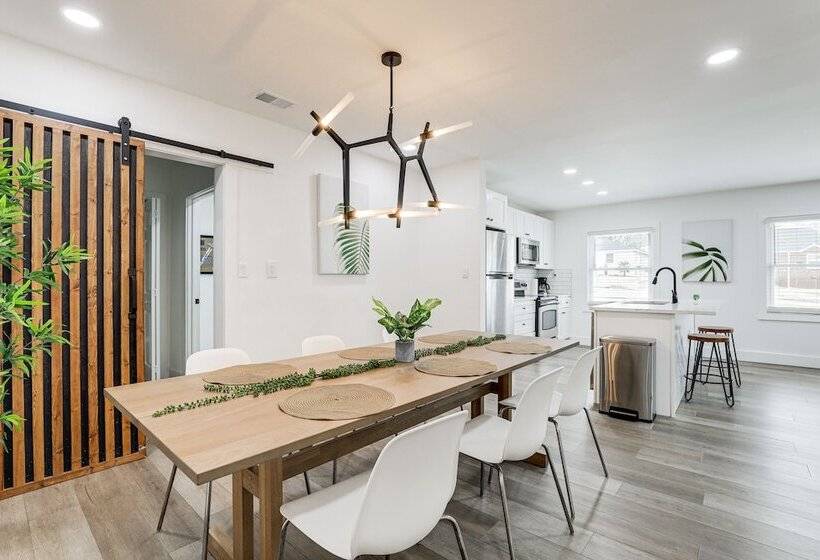 Decatur Home W/ Deck 9 Mi To State Farm Arena!