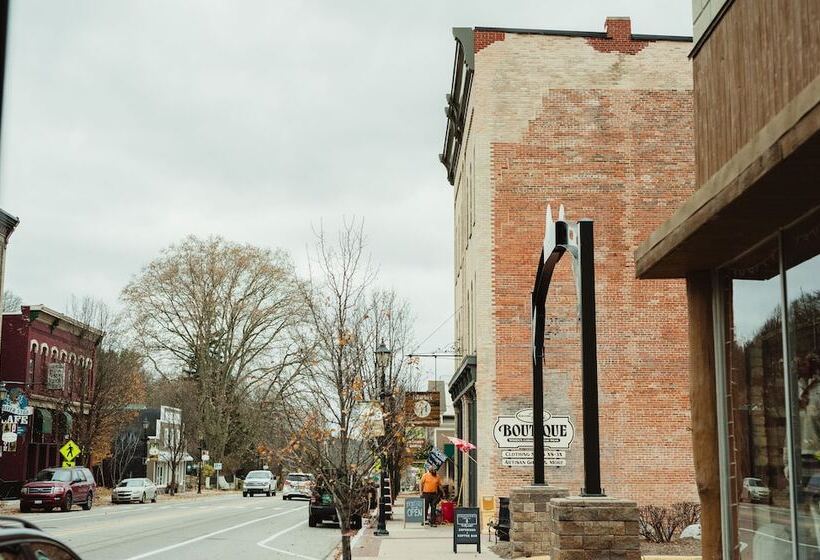 בית מלון כפרי Muskegon River Inn