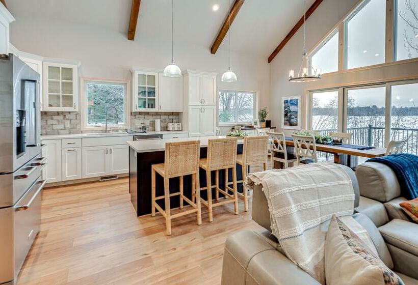 Lakefront Rhinelander Cottage W/ Private Dock!