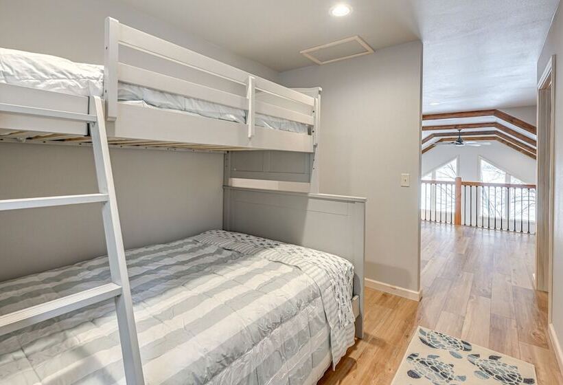 Lakefront Rhinelander Cottage W/ Private Dock!