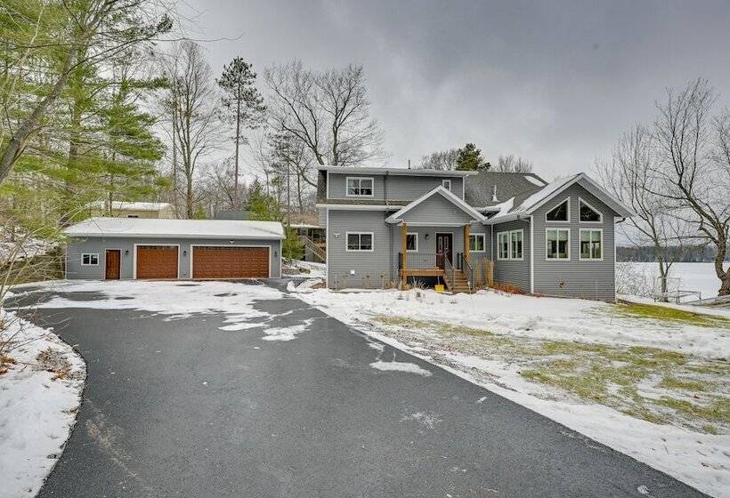 Lakefront Rhinelander Cottage W/ Private Dock!