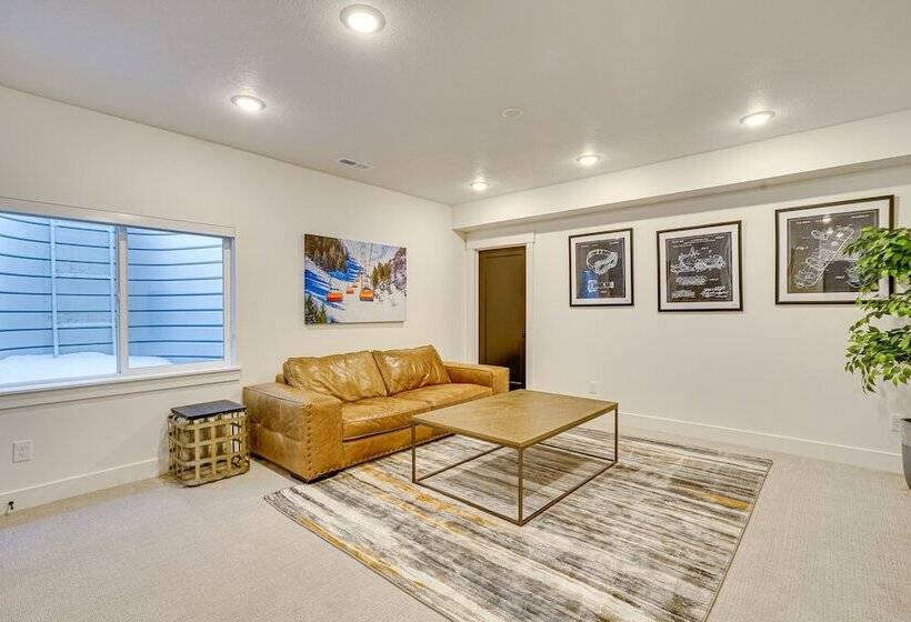 Spacious Park City Home 8 Mi To Ski Slopes!