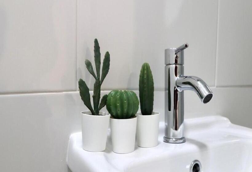 פנסיון Matching Loures Guest House