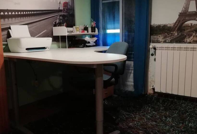 بنسيون Room In Apartment   Double Room 5 In Albarraque, Sintra With Balcony