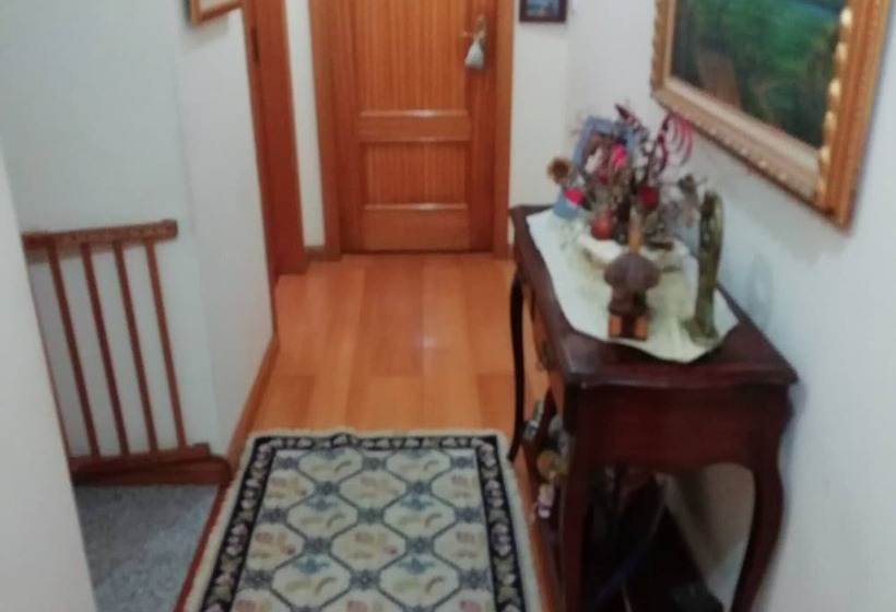پانسیون Room In Apartment   Suite Room 6 In Albarraque, Sintra Between Cascais