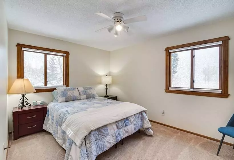 Hot Tub & Fenced Backyard: Moorhead Home!