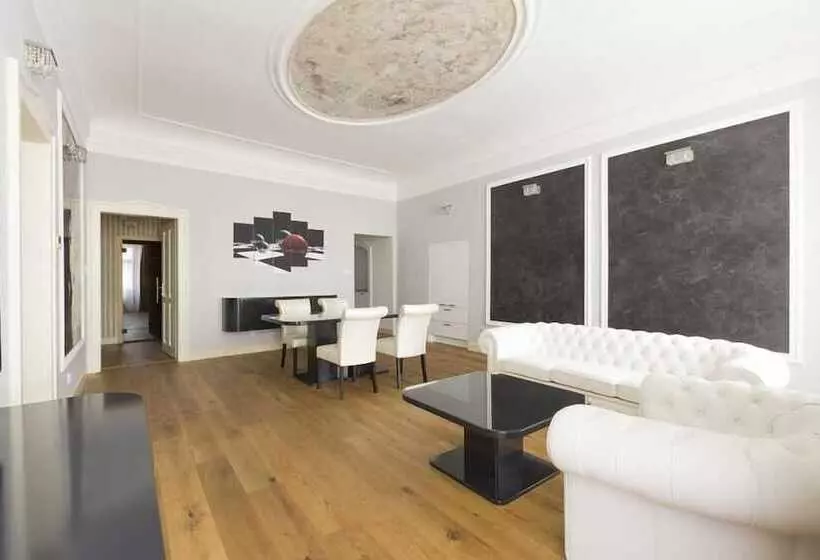 Republika 24 Apartments