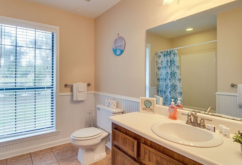 Serene Savannah Retreat W/ Waterfront Deck!