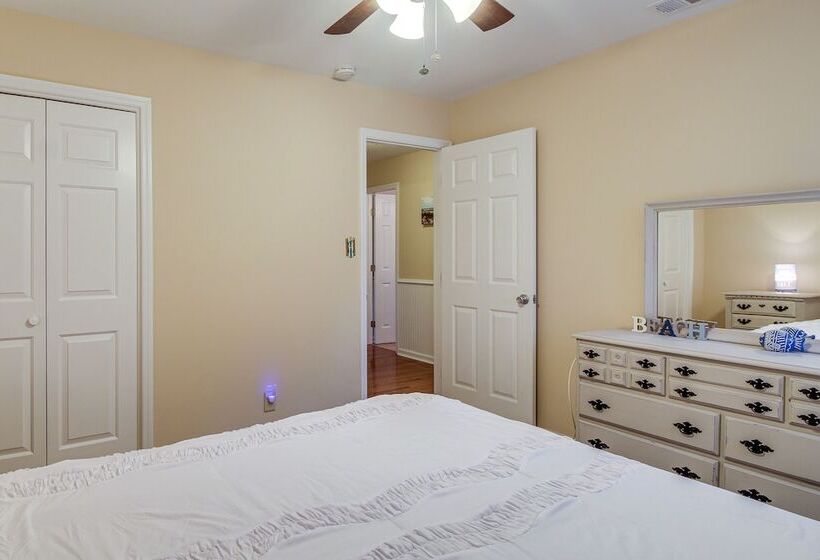 Serene Savannah Retreat W/ Waterfront Deck!