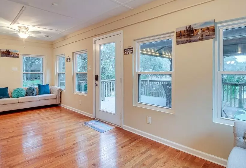 Serene Savannah Retreat W/ Waterfront Deck!
