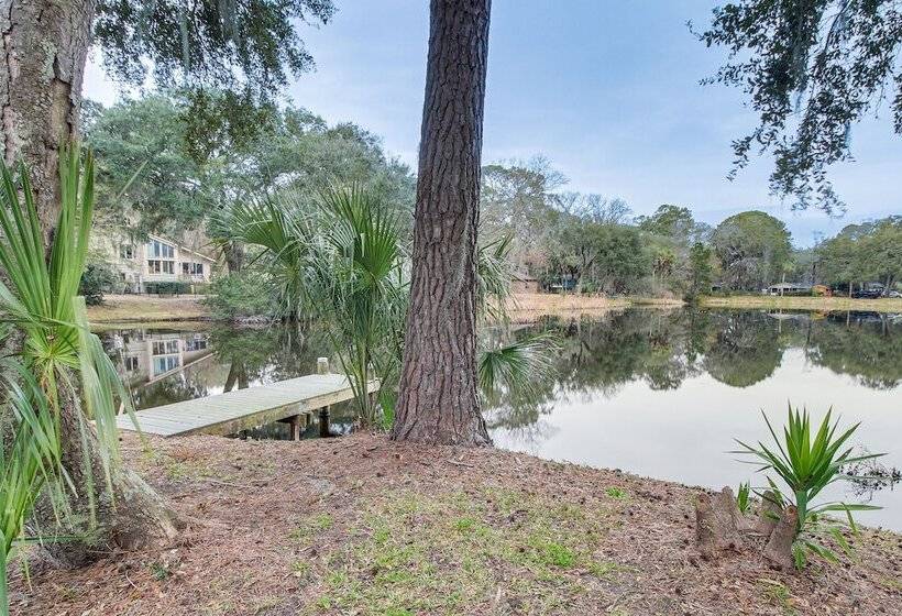 Serene Savannah Retreat W/ Waterfront Deck!