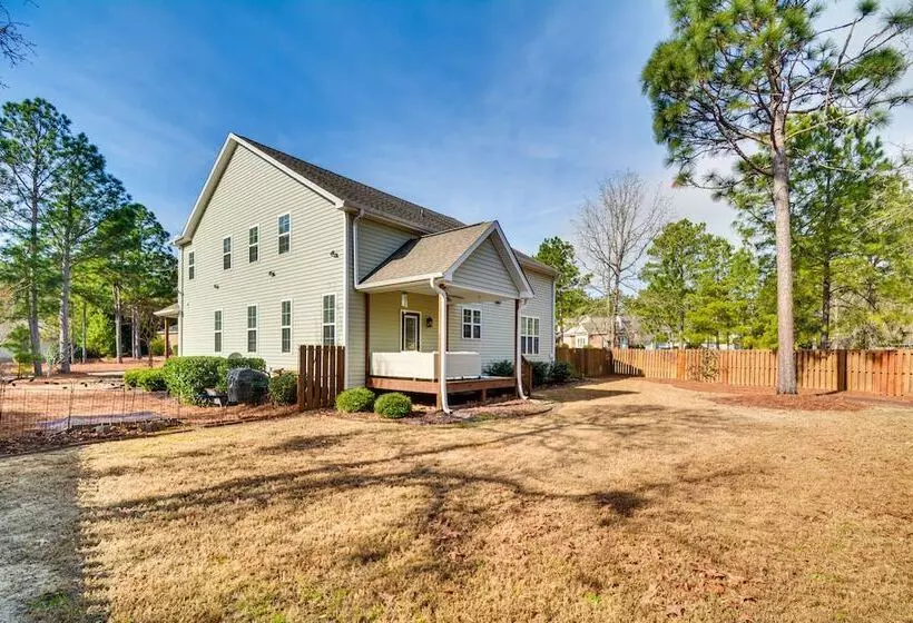 Spacious Home W/ Fireplace   Near Pinehurst Golf!