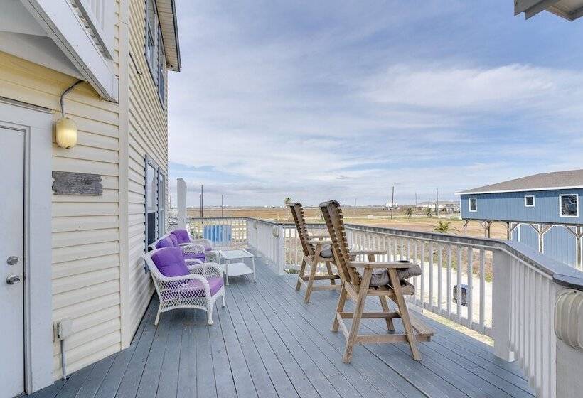 Surfside Beach Vacation Rental: Walk To The Ocean!