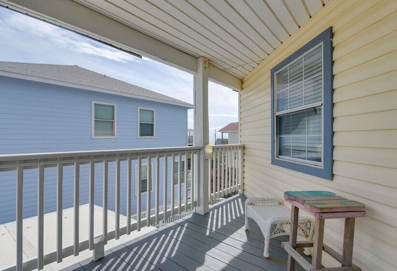 Surfside Beach Vacation Rental: Walk To The Ocean!