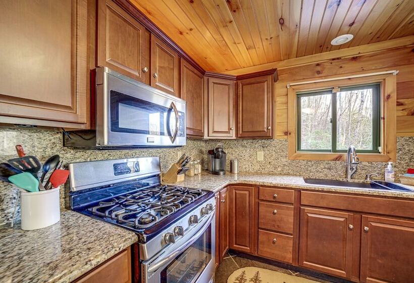 Twin Creeks Lodge W/ Hot Tub < 1 Mi To Lake!