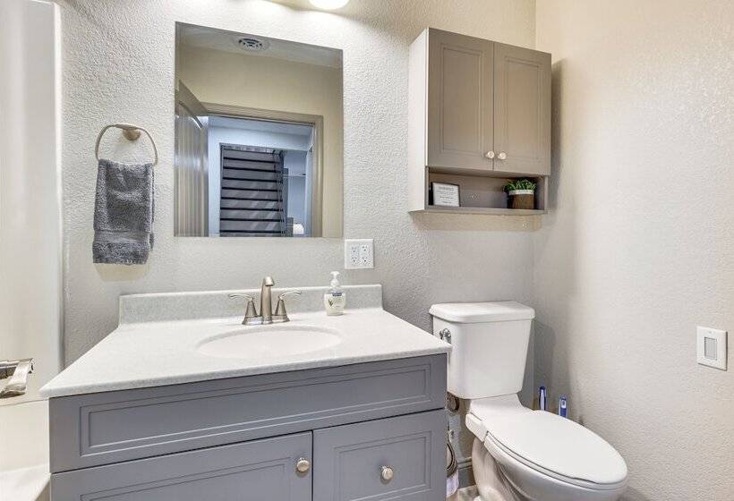 Waterfront Lake Of The Ozarks Home W/ Private Dock