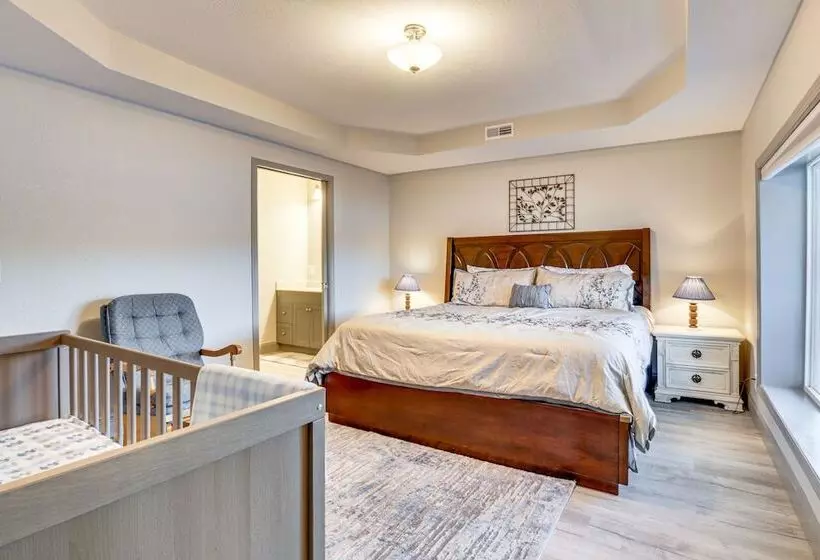 Waterfront Lake Of The Ozarks Home W/ Private Dock